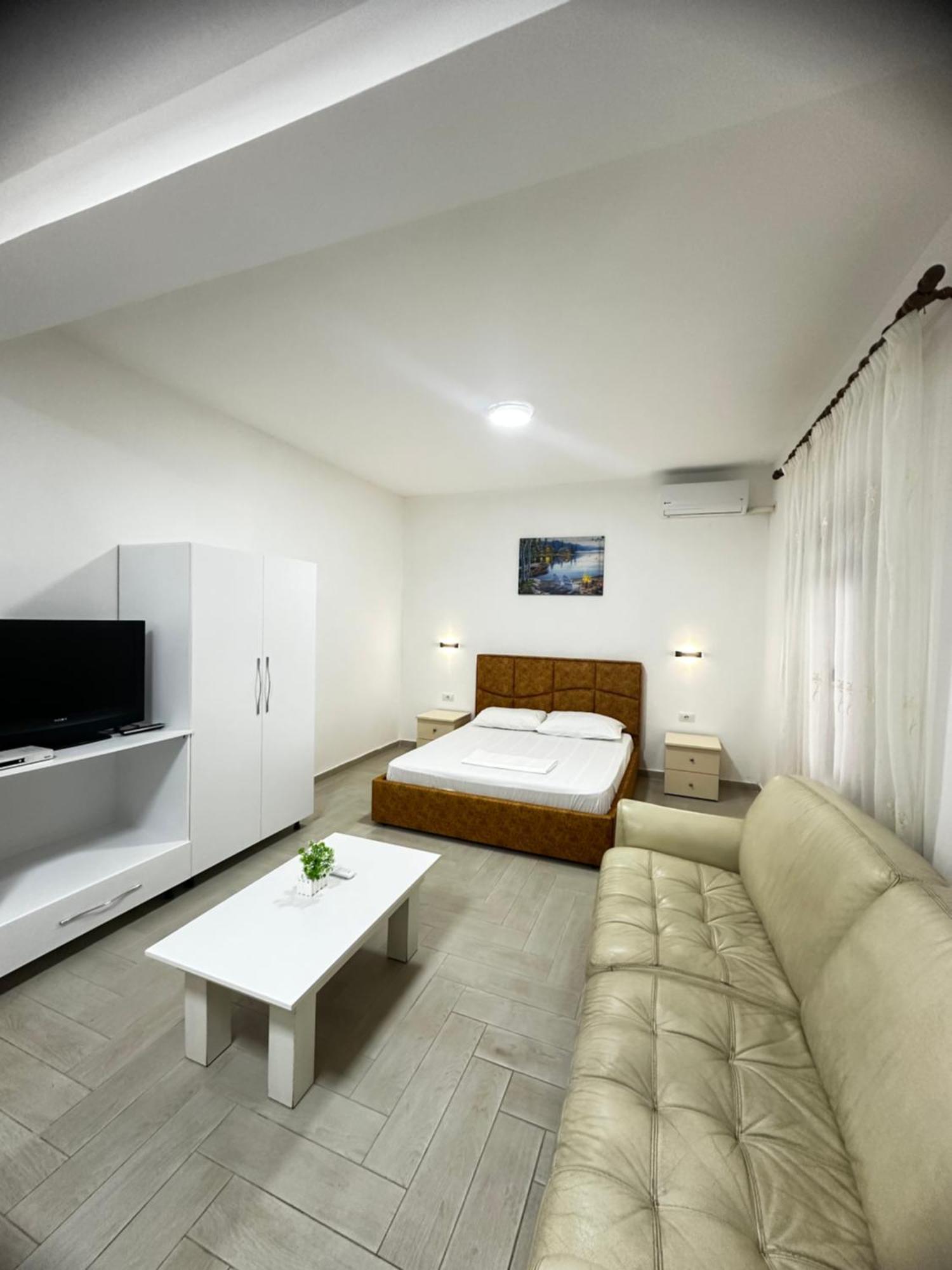 Blue Apartments Vlore Exterior photo